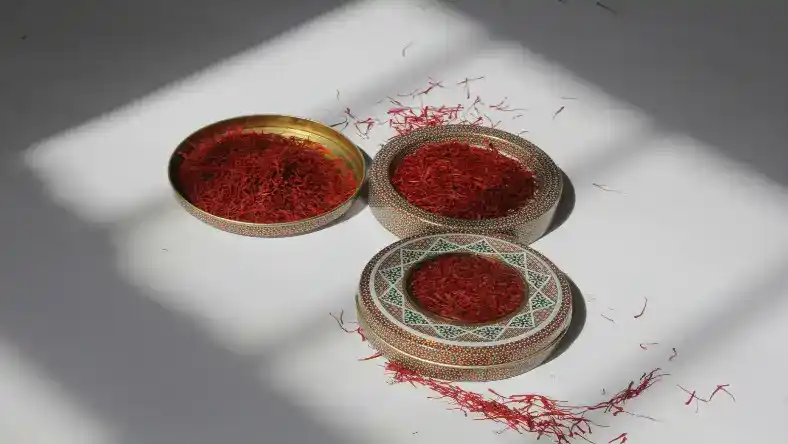 قیمت هر گرم زعفران