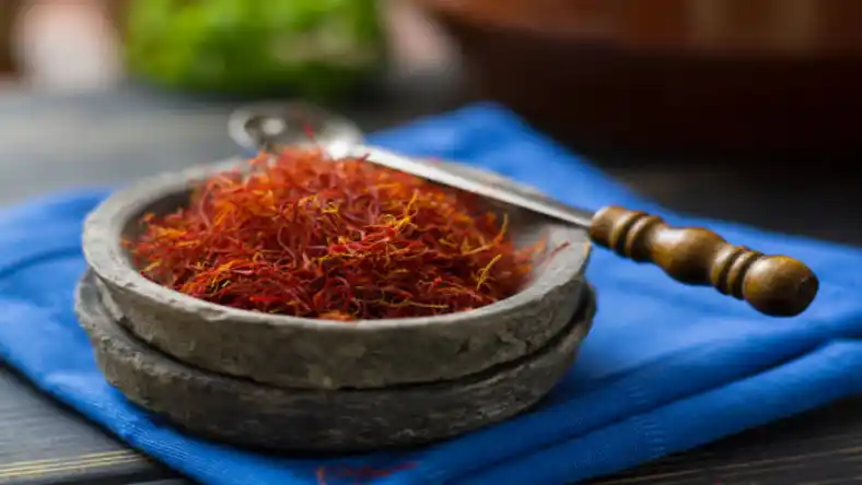 قیمت هر مثقال زعفران در دبی چقدر است؟