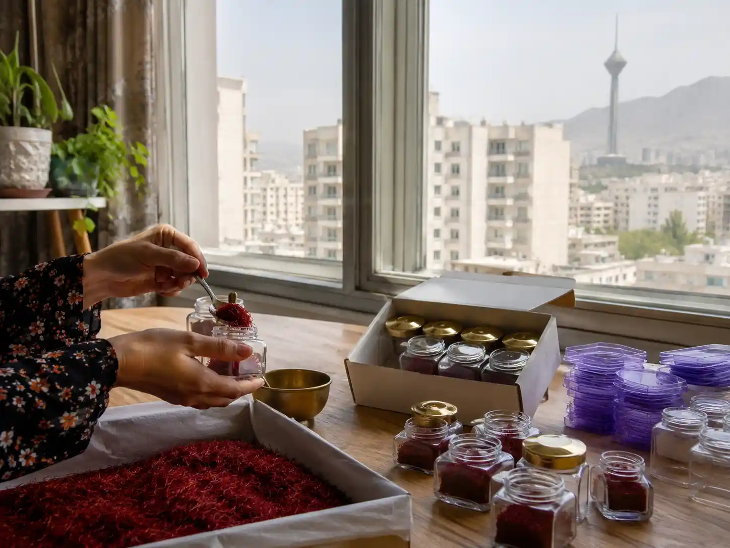 کار در منزل بسته بندی زعفران در تهران