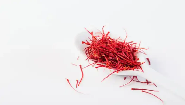 تغذیه زعفران در زمستان