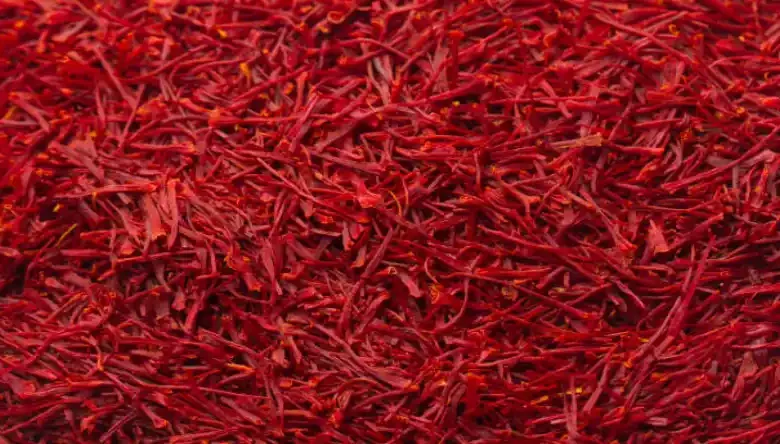 صادرات چمدانی زعفران به عمان
