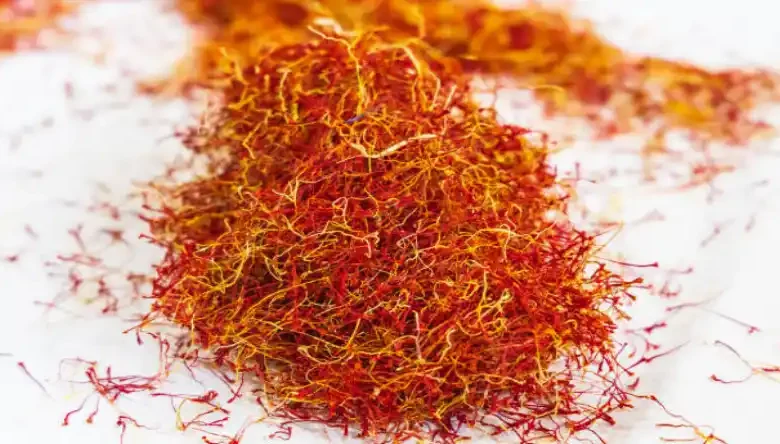 آبیاری قطره ای زعفران