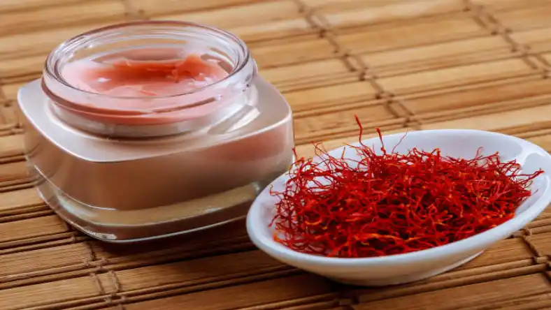 فصل برداشت زعفران در خراسان شمالی چه ماهی است